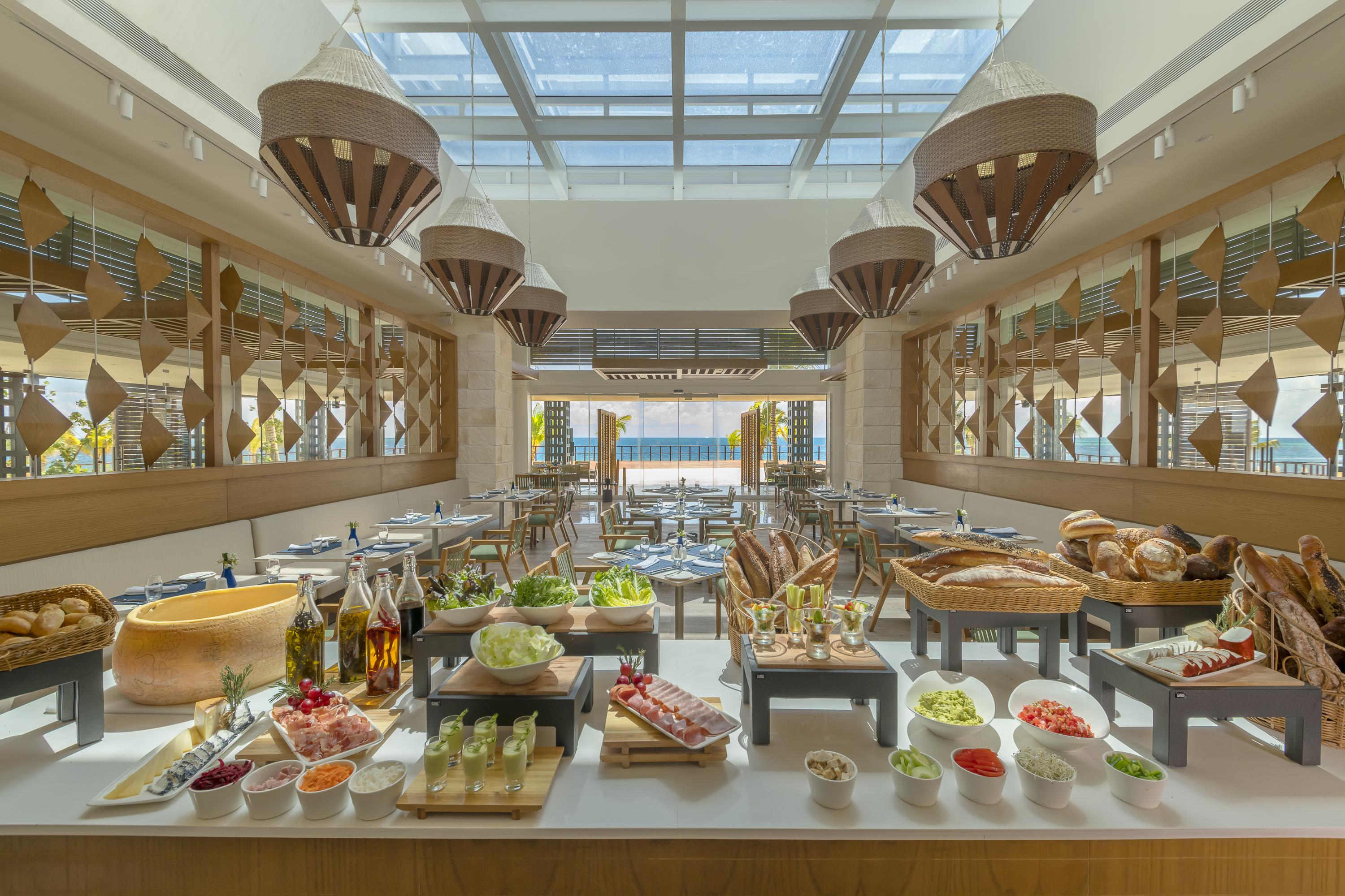 Haven Riviera Cancun (Adults Only) Alfredo V. Bonfil المظهر الخارجي الصورة The buffet at the hotel