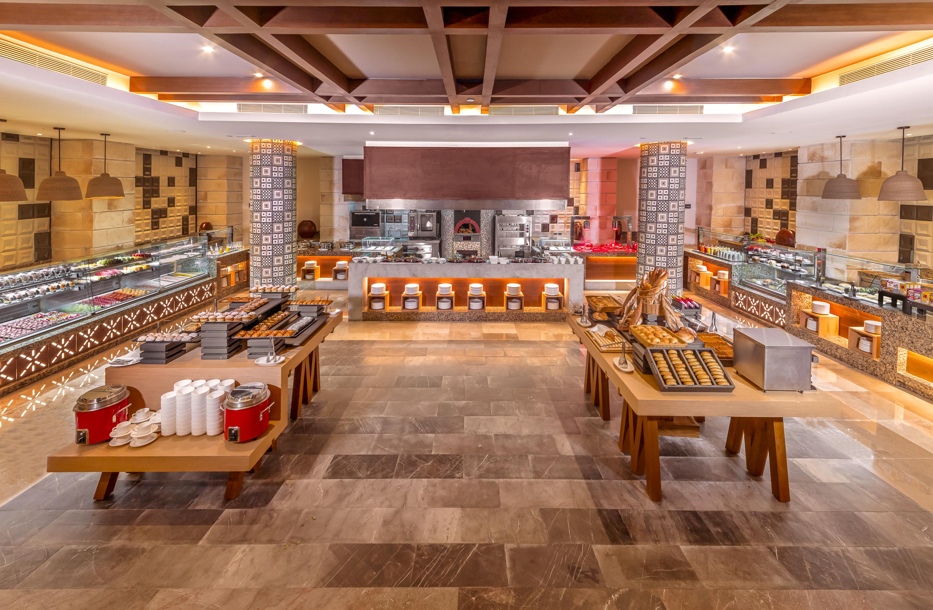 Haven Riviera Cancun (Adults Only) Alfredo V. Bonfil المظهر الخارجي الصورة The buffet at the hotel