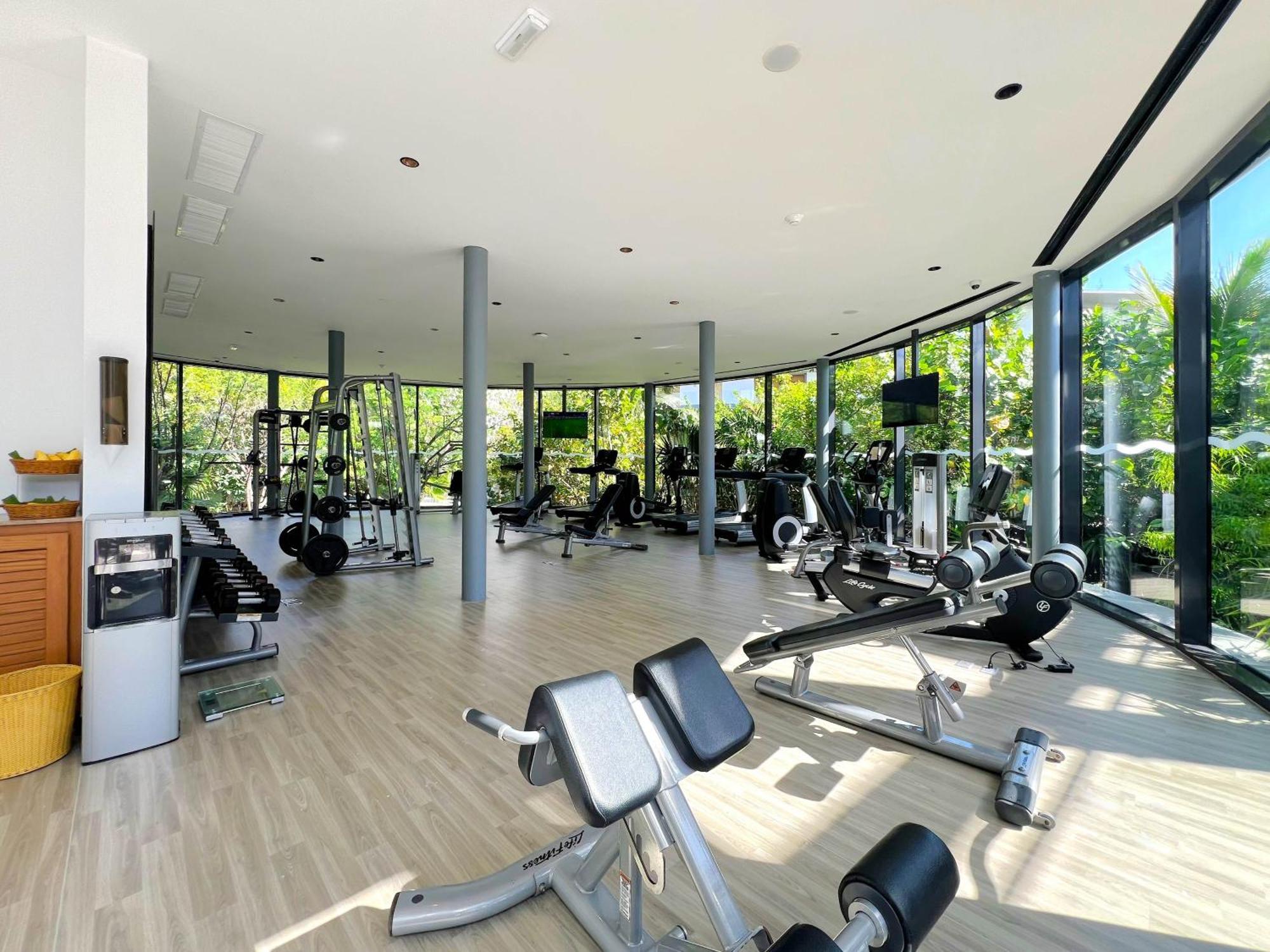 Haven Riviera Cancun (Adults Only) Alfredo V. Bonfil المظهر الخارجي الصورة The gym at the resort